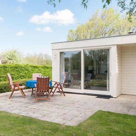 Cozy Holiday Home In Julianadorp With Garden Exterior foto