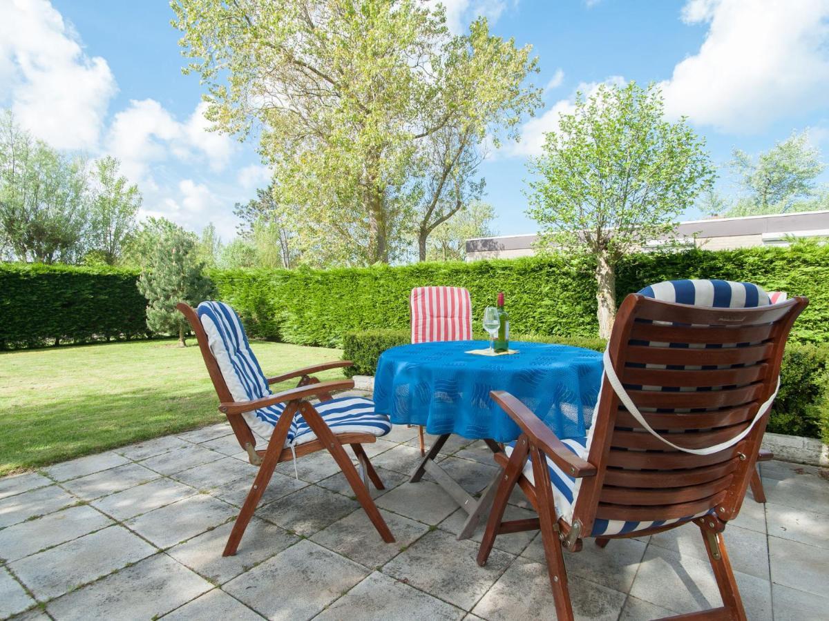 Cozy Holiday Home In Julianadorp With Garden Exterior foto